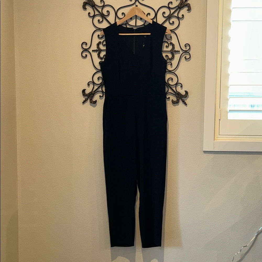 BANANA REPUBLIC BLACK JUMPSUIT WITH POCKETS NWT